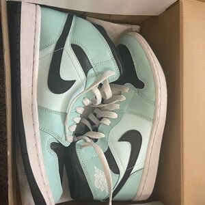 light dew/black Jordan 1s